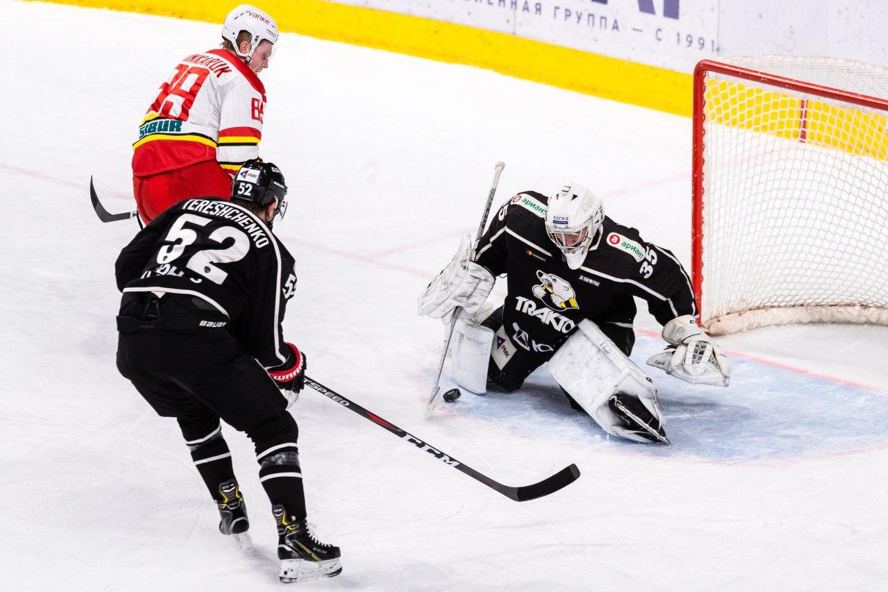 00. Трактор кхл. Хоккей куньлунь - трактор. Хк куньлунь ред стар. Кунь лунь трактор прогноз.